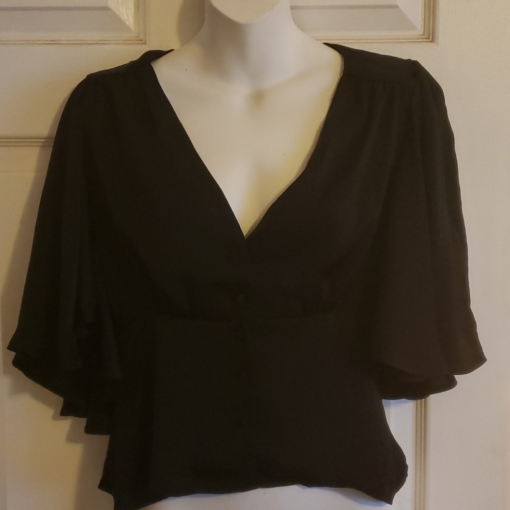 Black flutter sleeve juniors top